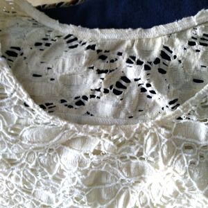 G Wheels Ivory Lace Top, Sz M